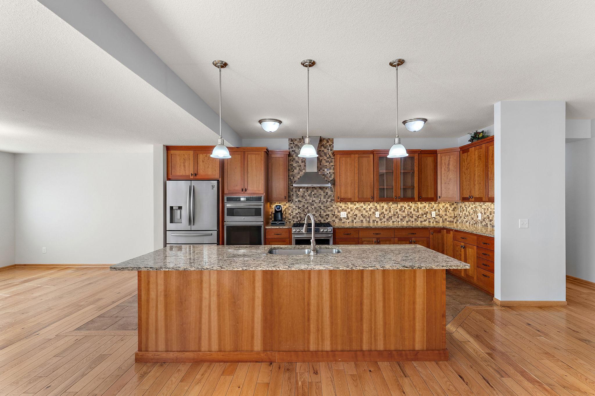 438 Wildwood Road Mahtomedi, MN 55115 - Photo 13 of 65