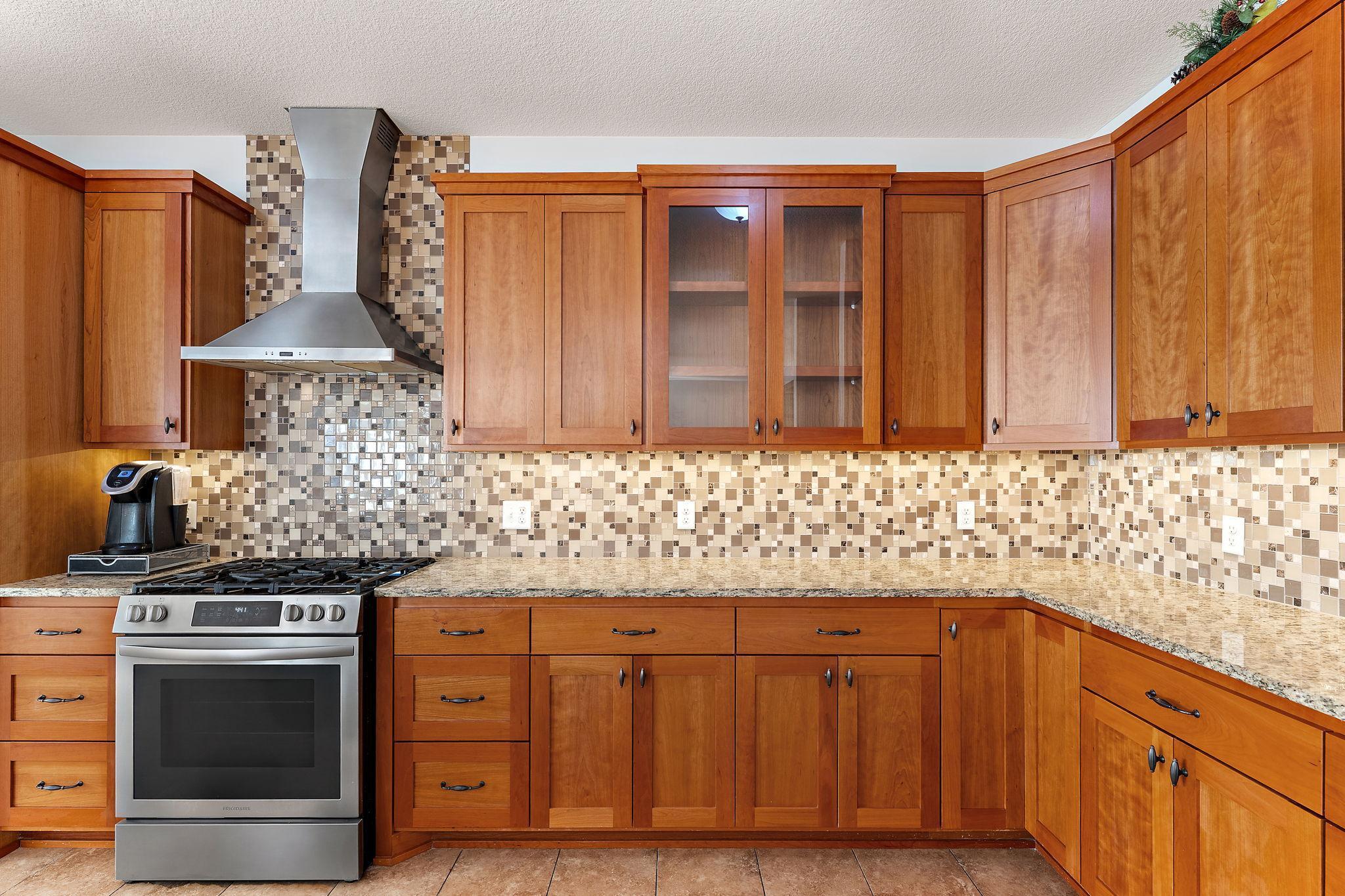 438 Wildwood Road Mahtomedi, MN 55115 - Photo 14 of 65