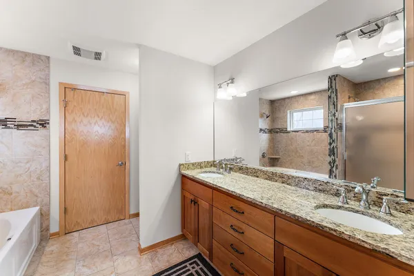 $1,150,000 | 438 Wildwood Road, Mahtomedi, MN 55115