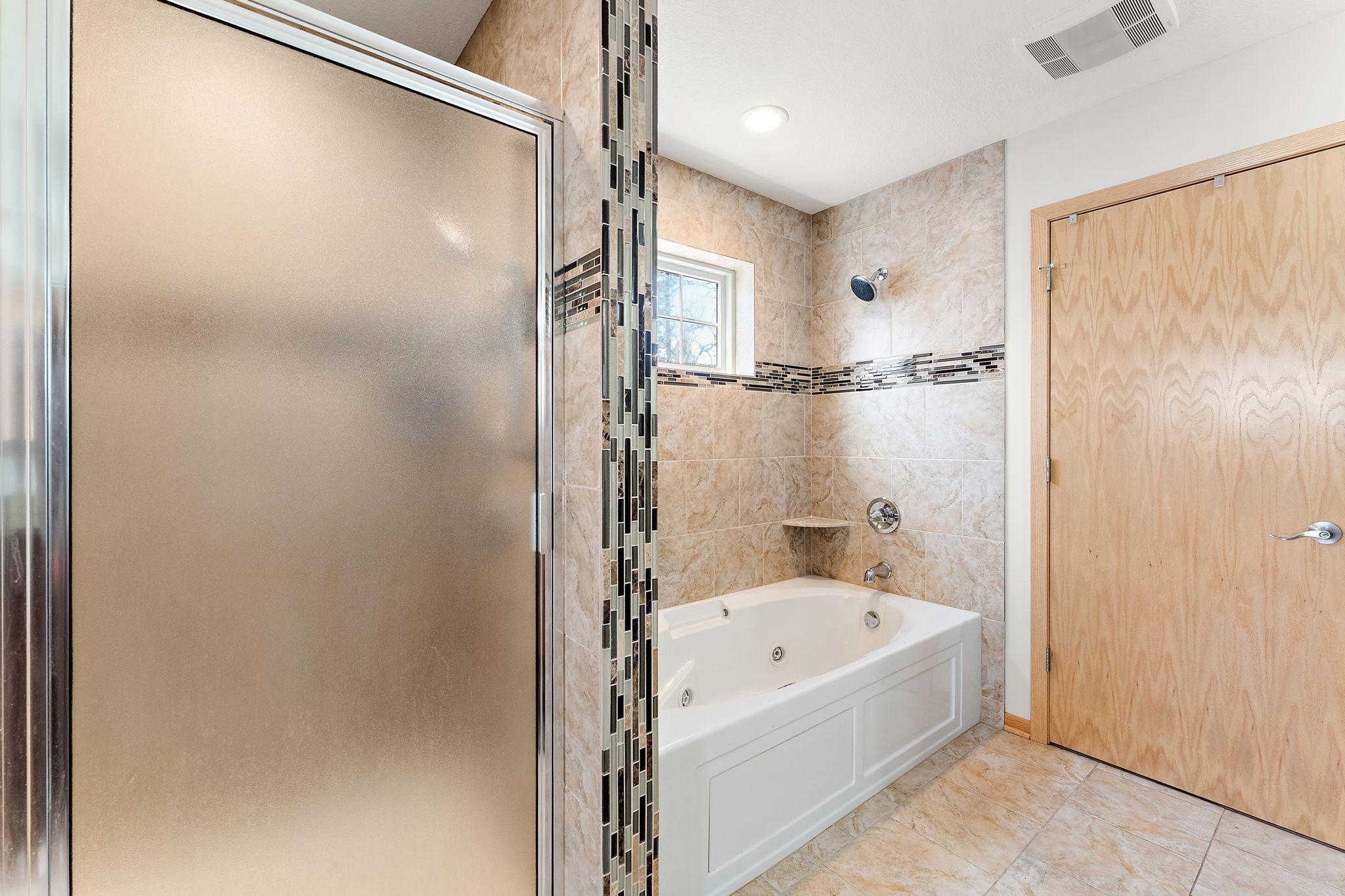 438 Wildwood Road Mahtomedi, MN 55115 - Photo 20 of 65