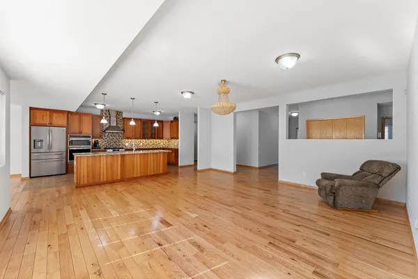 $1,150,000 | 438 Wildwood Road, Mahtomedi, MN 55115