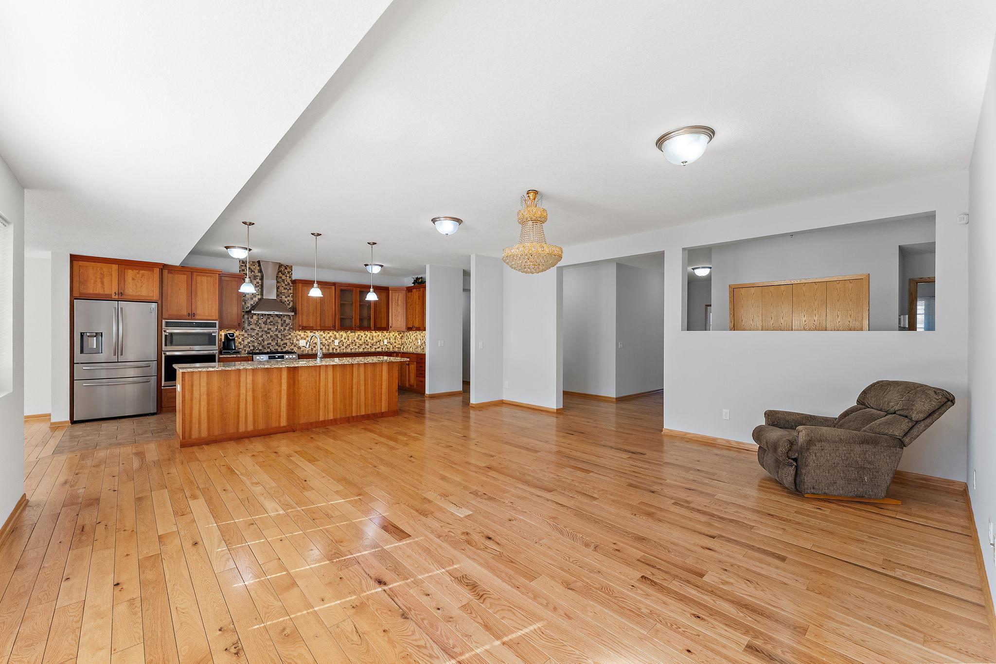 438 Wildwood Road Mahtomedi, MN 55115 - Photo 2 of 65