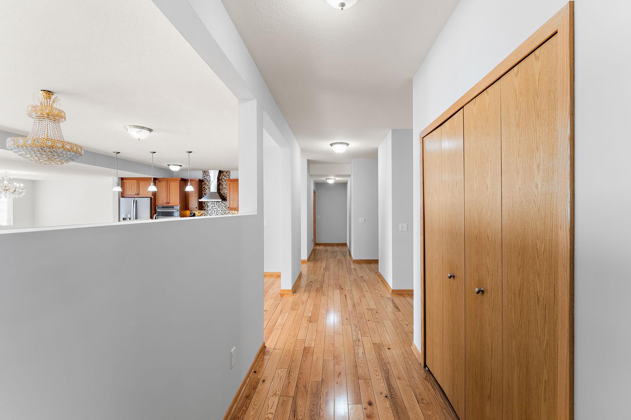 438 Wildwood Road Mahtomedi, MN 55115 - Photo 23 of 65