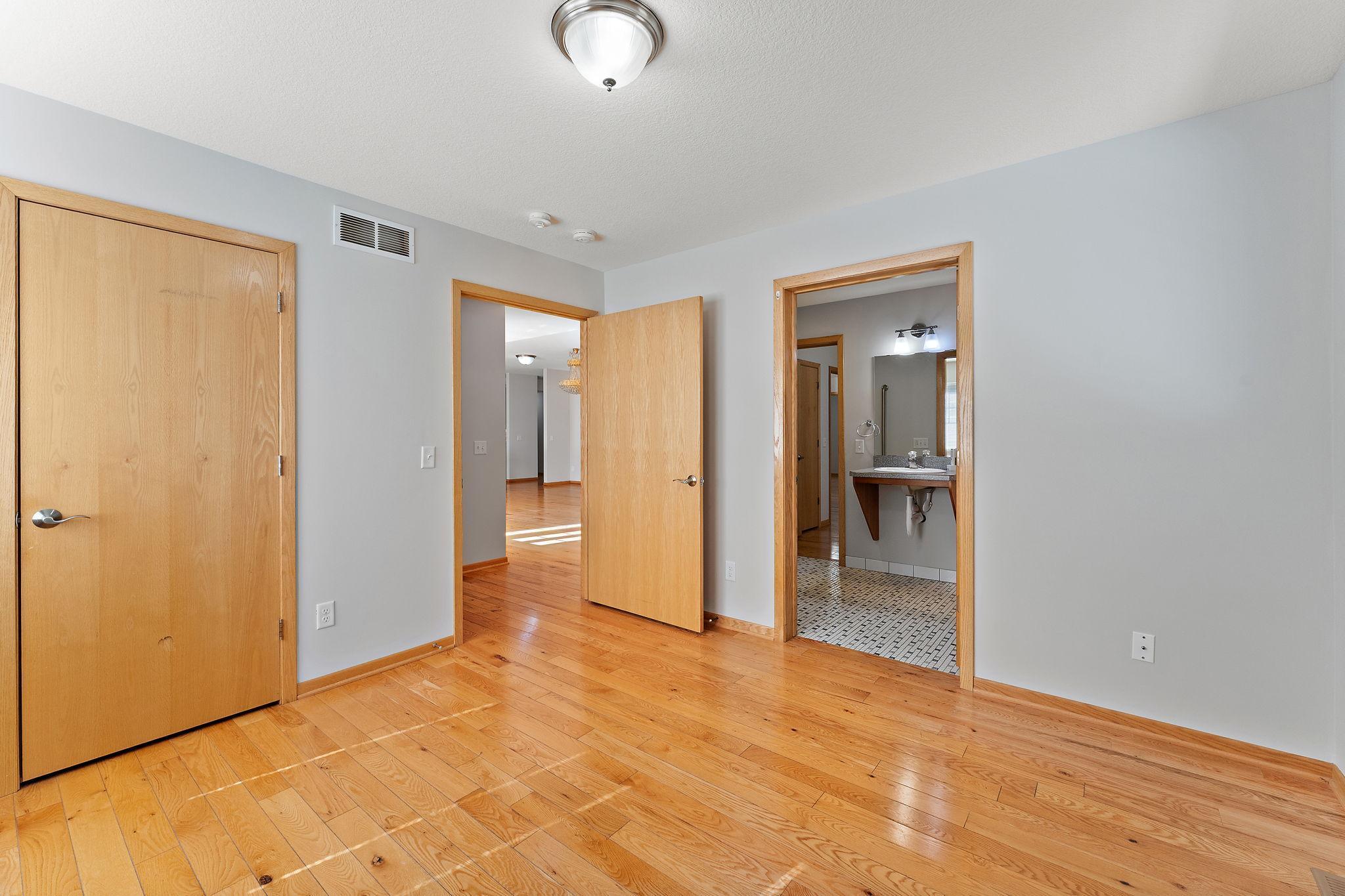 438 Wildwood Road Mahtomedi, MN 55115 - Photo 34 of 65