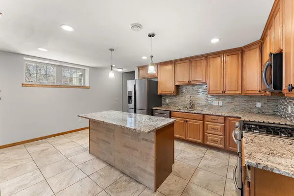$1,150,000 | 438 Wildwood Road, Mahtomedi, MN 55115