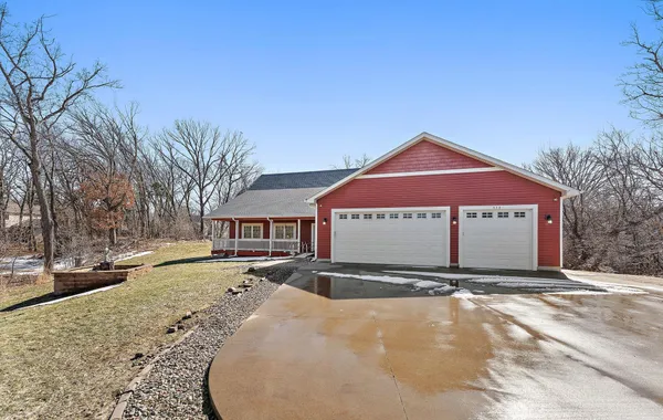 $1,150,000 | 438 Wildwood Road, Mahtomedi, MN 55115