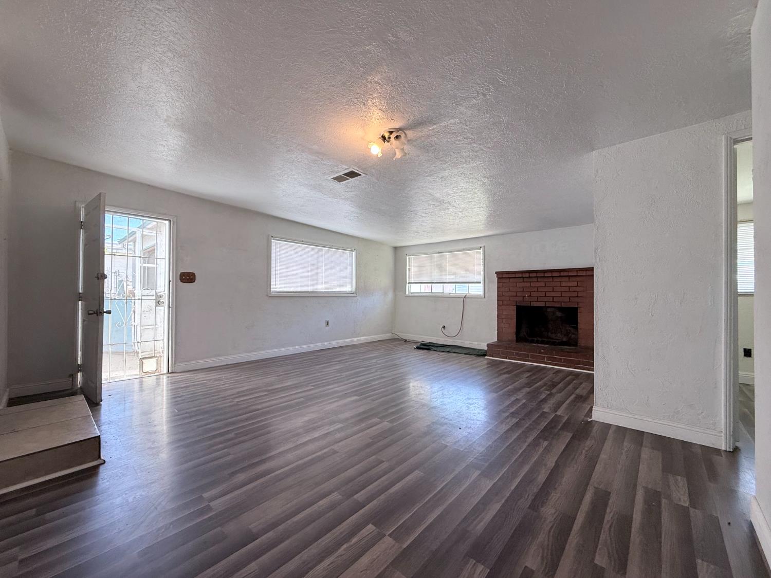 1104 Beverly Drive Modesto, CA 95351 - Photo 15 of 20