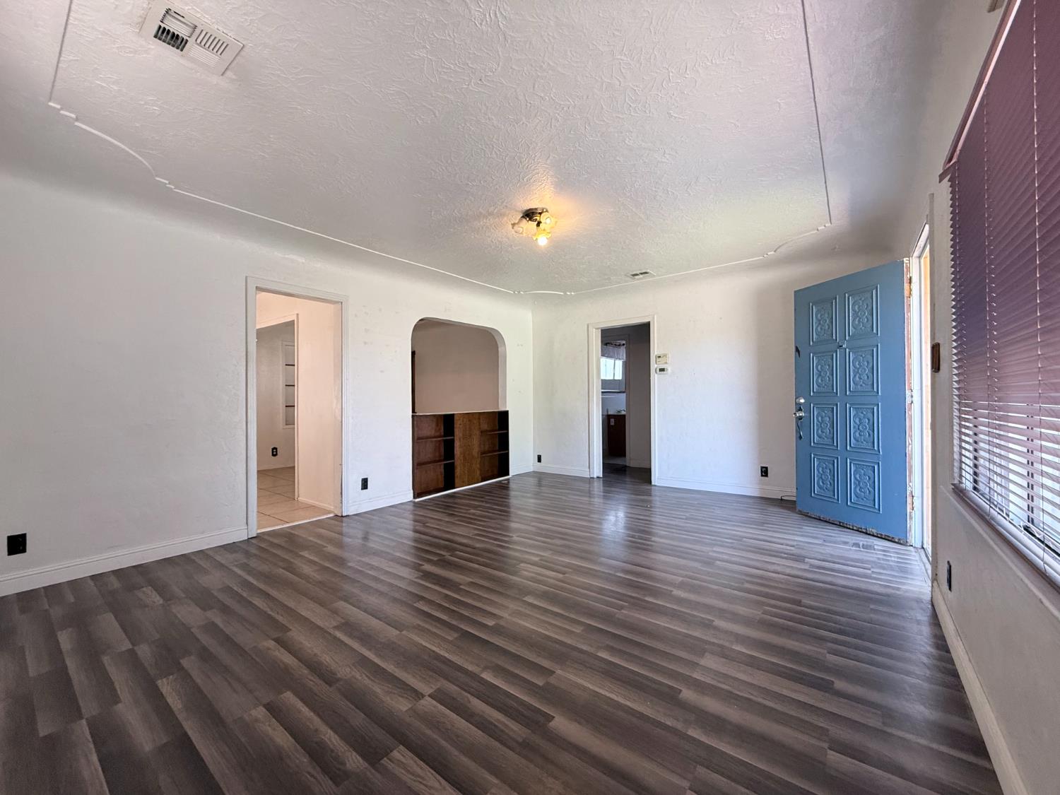 1104 Beverly Drive Modesto, CA 95351 - Photo 5 of 20