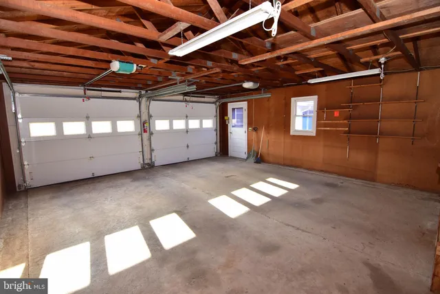 a view of front door and porch