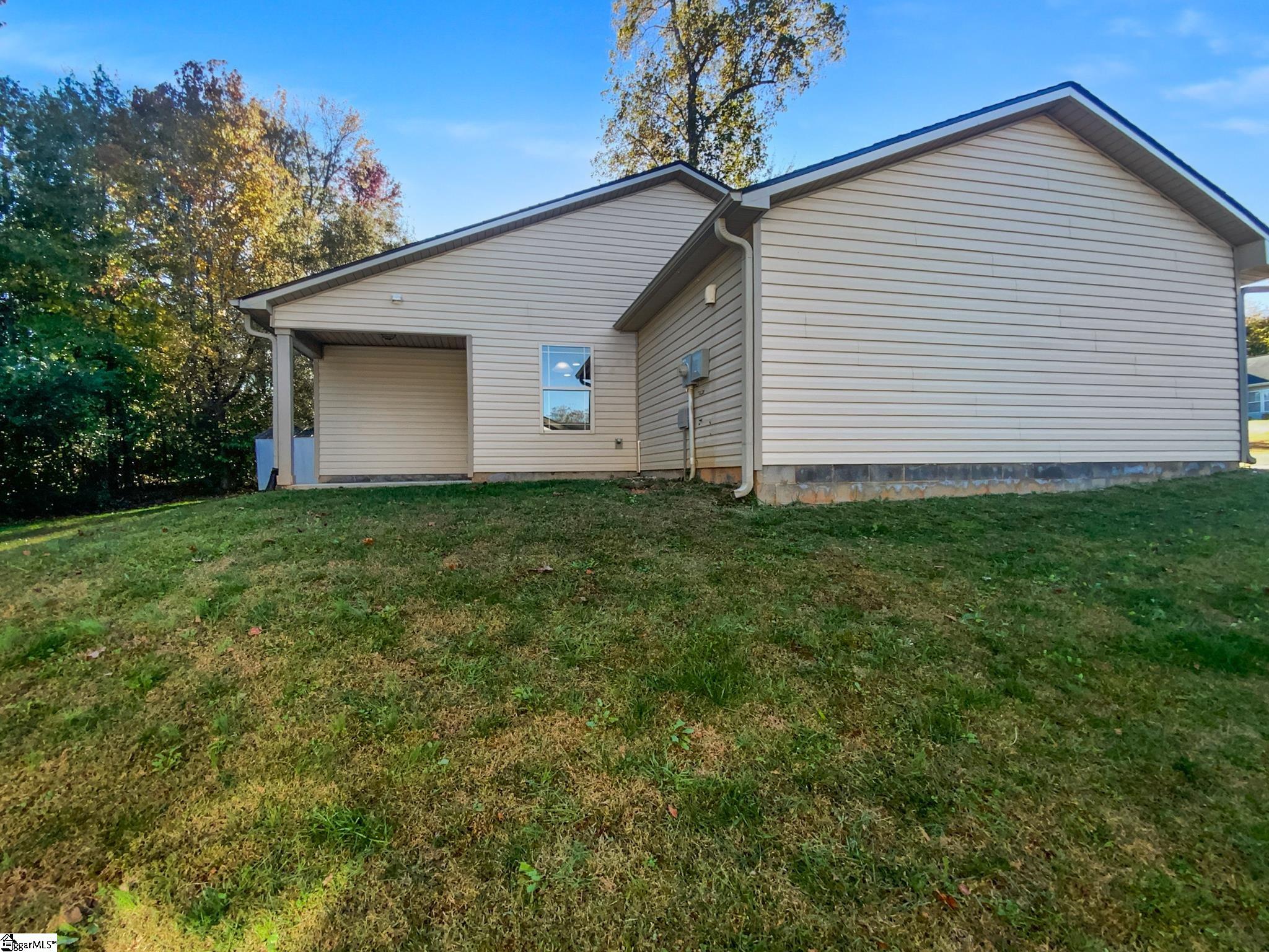 422 Mt Hood Drive Inman, SC 29349 - Photo 6 of 17