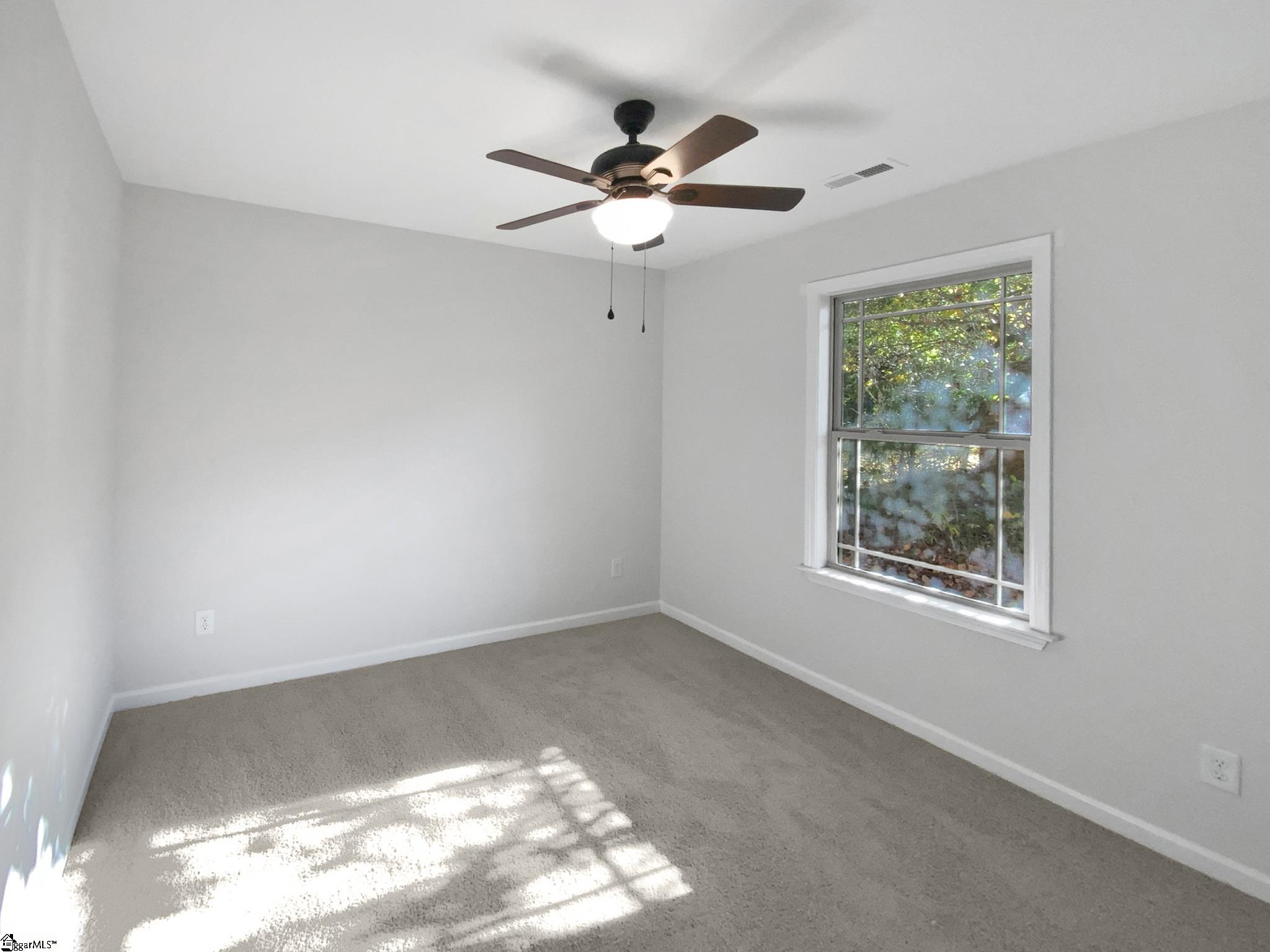 422 Mt Hood Drive Inman, SC 29349 - Photo 6 of 17