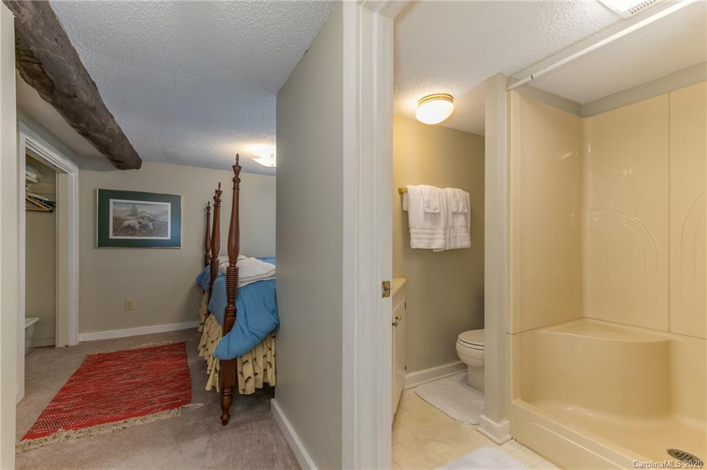 571 Wilderness Road Tryon, NC 28782 - Photo 40 of 41 a view of bathroom