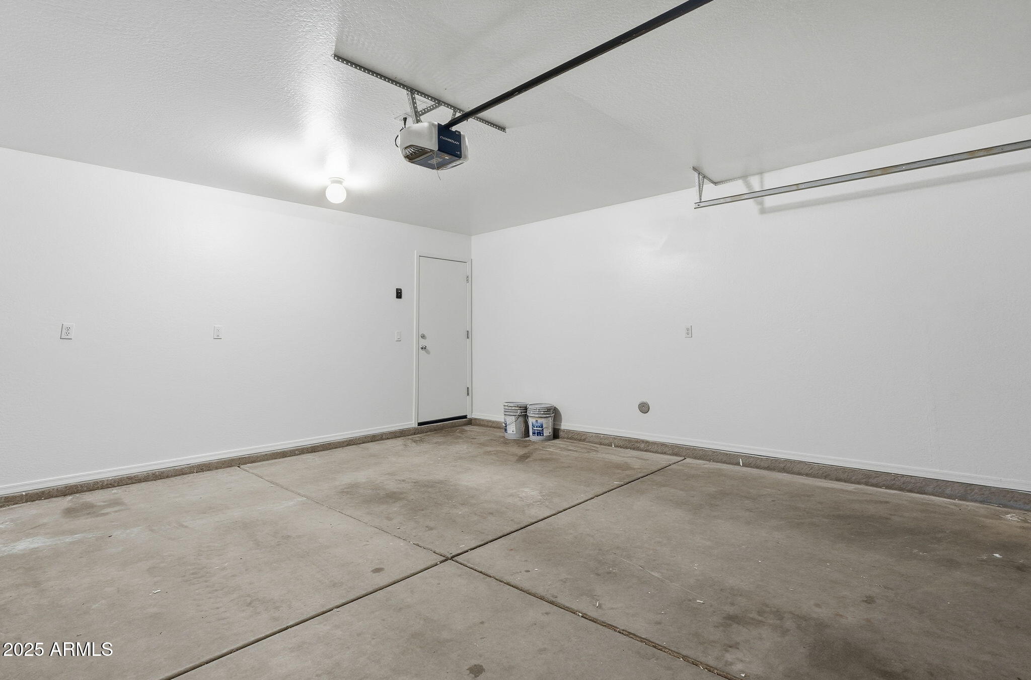 2691 South Chaparral Road Apache Junction, AZ 85119 - Photo 37 of 43 a view of an empty room