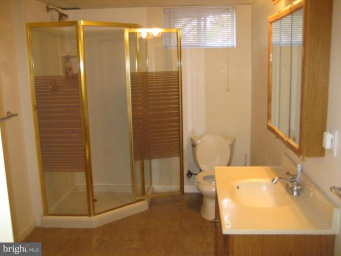 6019 Brunswick Street Springfield, VA 22150 - Photo 12 of 15 Bath #2