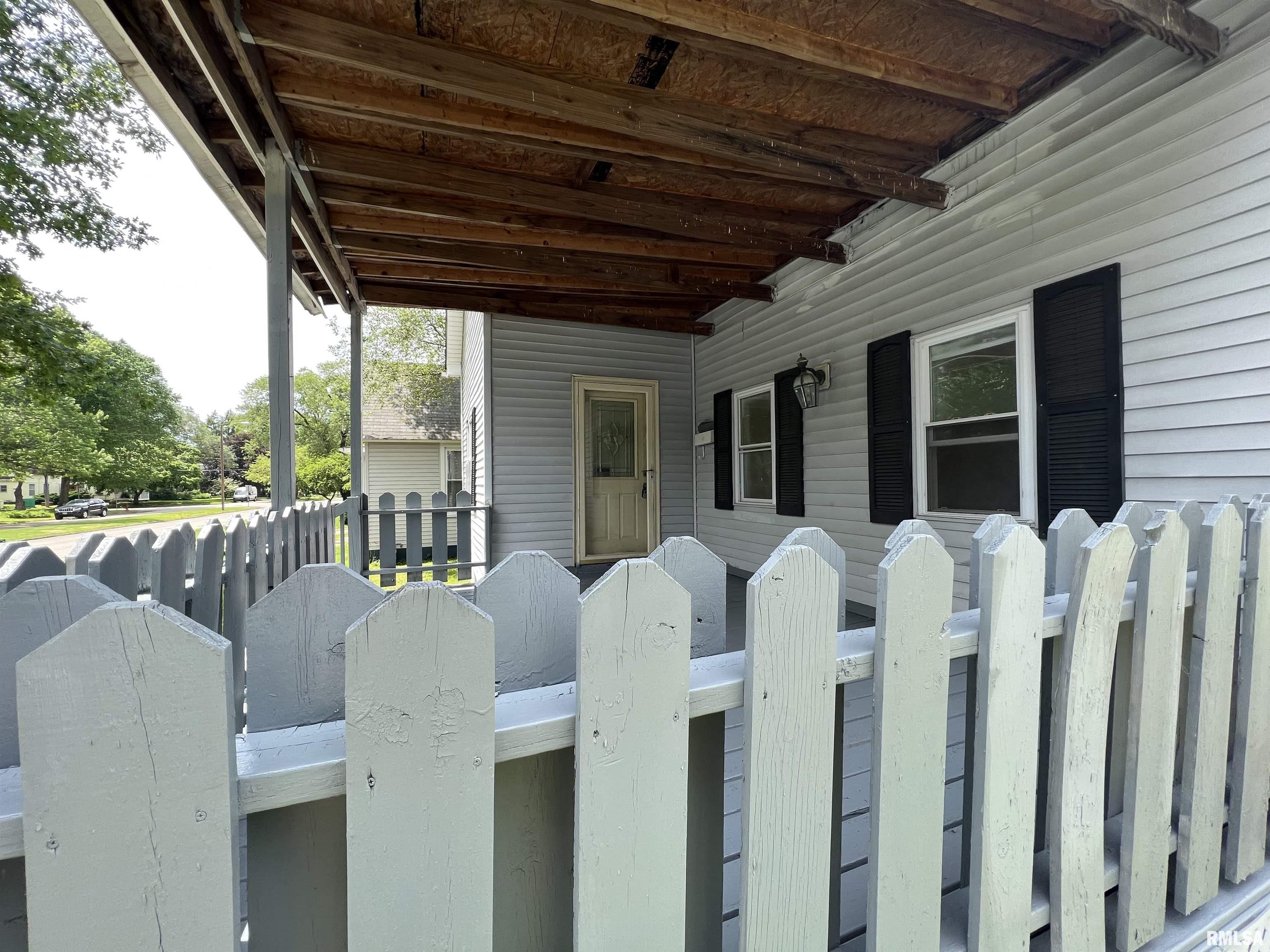 433 West Canedy Street Springfield, IL 62704 - Photo 3 of 15 Gallery Image 3