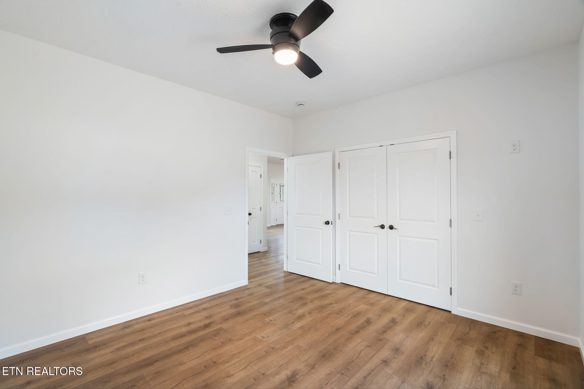 680 Kaylee Lane Del Rio, TN 37727 - Photo 30 of 41 a view of empty room with ceiling fan