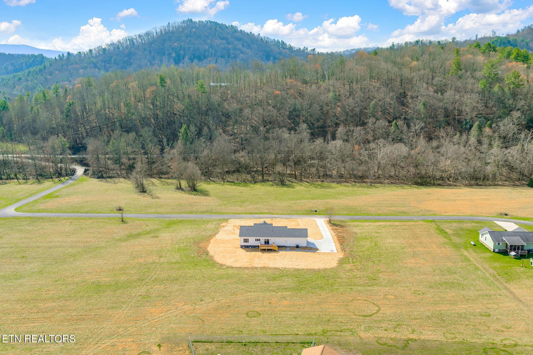 680 Kaylee Lane Del Rio, TN 37727 - Photo 35 of 41 a view of a swimming pool and mountains