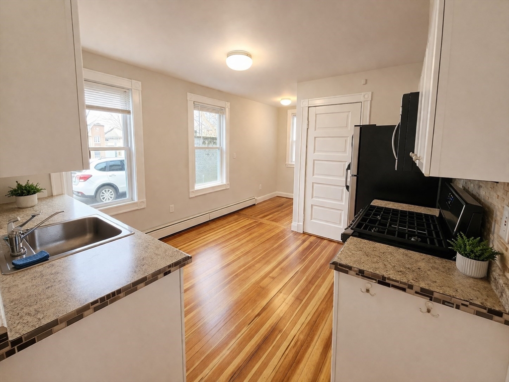 25-27 Marion Road, Unit 1 Belmont, MA 02478 - Photo 5 of 17