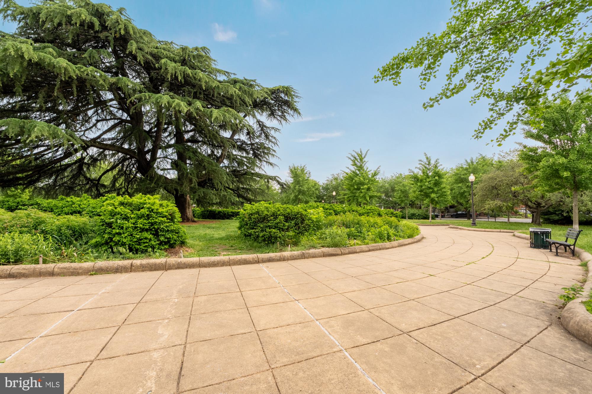 16 Grant Circle Northwest, Unit 2 Washington, DC 20011 - Photo 34 of 35 a view of a backyard