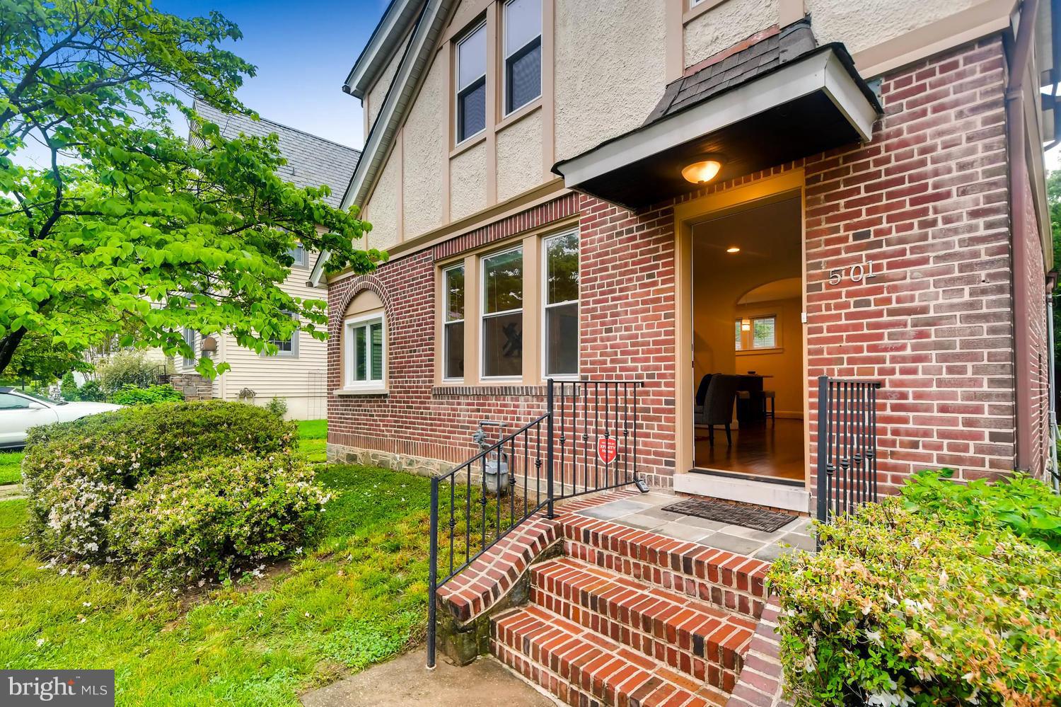 501 Kingston Road Baltimore, MD 21229 - Photo 3 of 25 Exterior (Front)