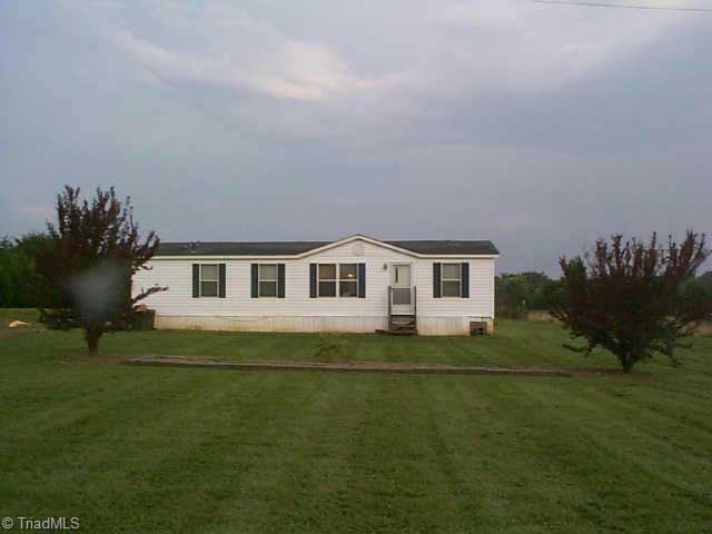 193 Kermit Lewis Road Pilot Mountain, NC 27041 - Photo 1 of 4 Exterior Front.