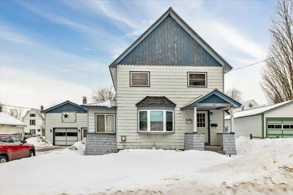 $229,000 | 12 Hamilton Place, Richford, VT 05476