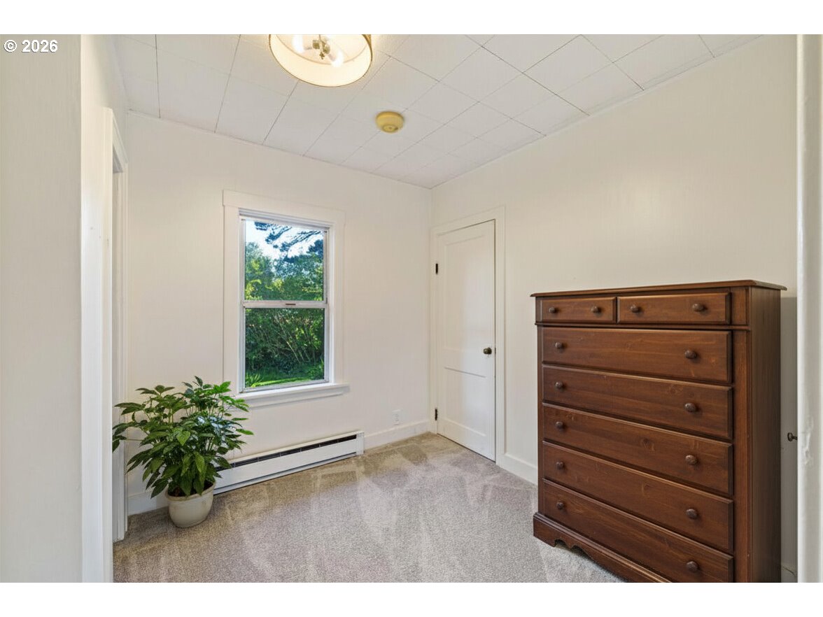 Madrona Street North Bend, OR 97459 - Photo 26 of 37