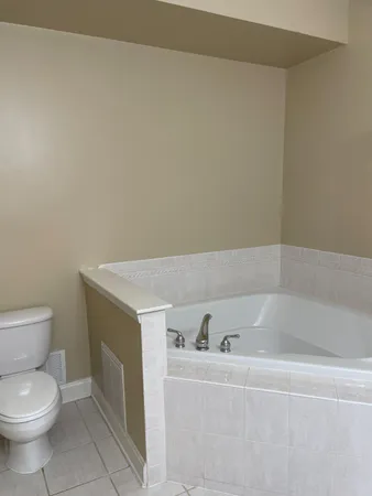 $4,200 | 46 Warwick Road, Princeton Junction, NJ 08550