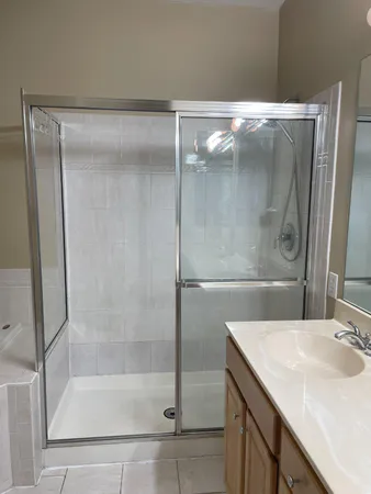 $4,200 | 46 Warwick Road, Princeton Junction, NJ 08550