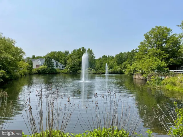 $4,200 | 46 Warwick Road, Princeton Junction, NJ 08550