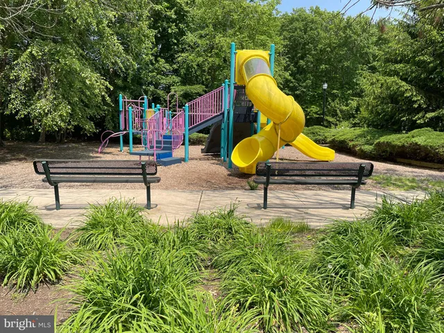 $4,200 | 46 Warwick Road, Princeton Junction, NJ 08550