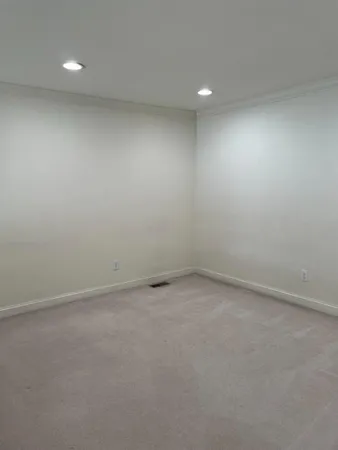 $4,200 | 46 Warwick Road, Princeton Junction, NJ 08550