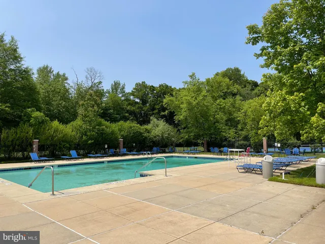 $4,200 | 46 Warwick Road, Princeton Junction, NJ 08550