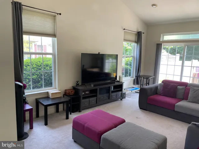 $4,200 | 46 Warwick Road, Princeton Junction, NJ 08550