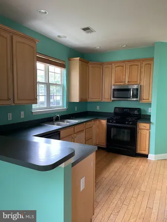 $4,200 | 46 Warwick Road, Princeton Junction, NJ 08550