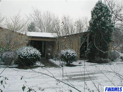 16102 Canyon Ridge Road Leo, IN 46765 - Photo 2 of 6