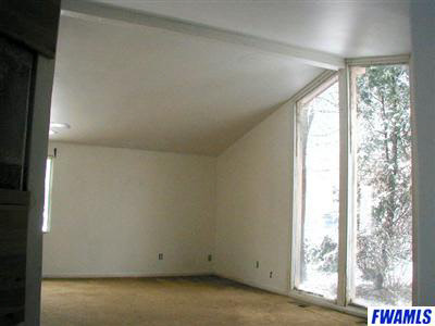 16102 Canyon Ridge Road Leo, IN 46765 - Photo 3 of 6