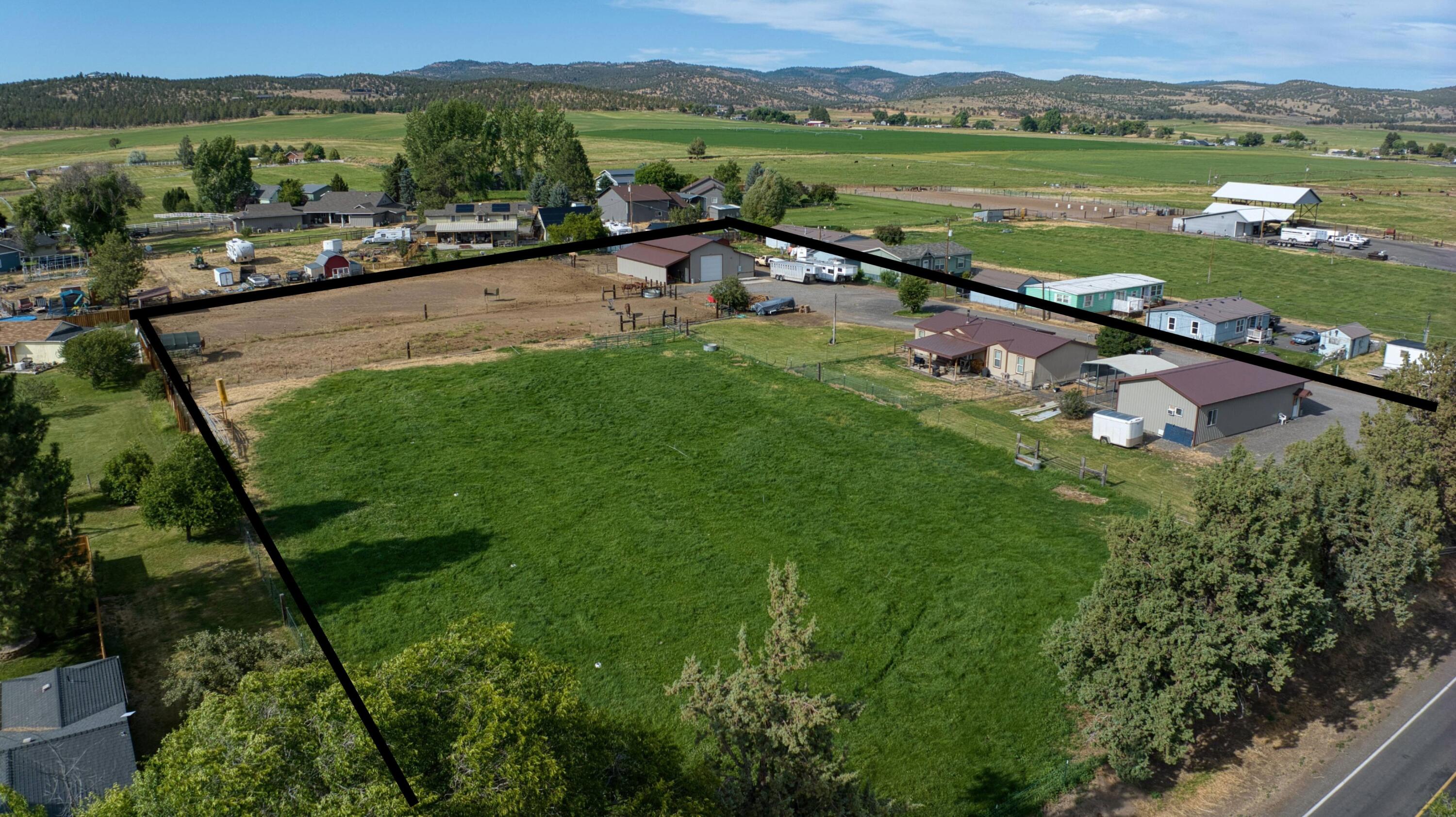 5403 North E Wainwright Road Prineville, OR 97754 - Photo 3 of 39 3