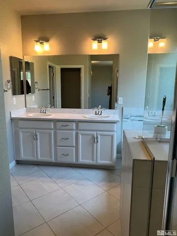 $2,700 | 774 Sweet Briar Lane, Sparks, NV 89436