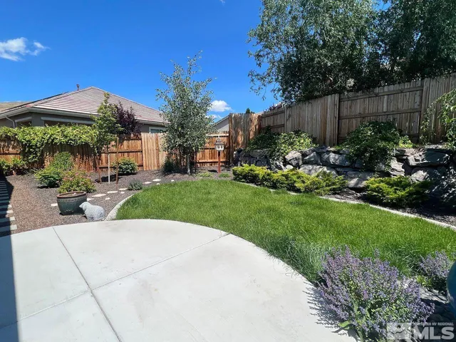 $2,700 | 774 Sweet Briar Lane, Sparks, NV 89436