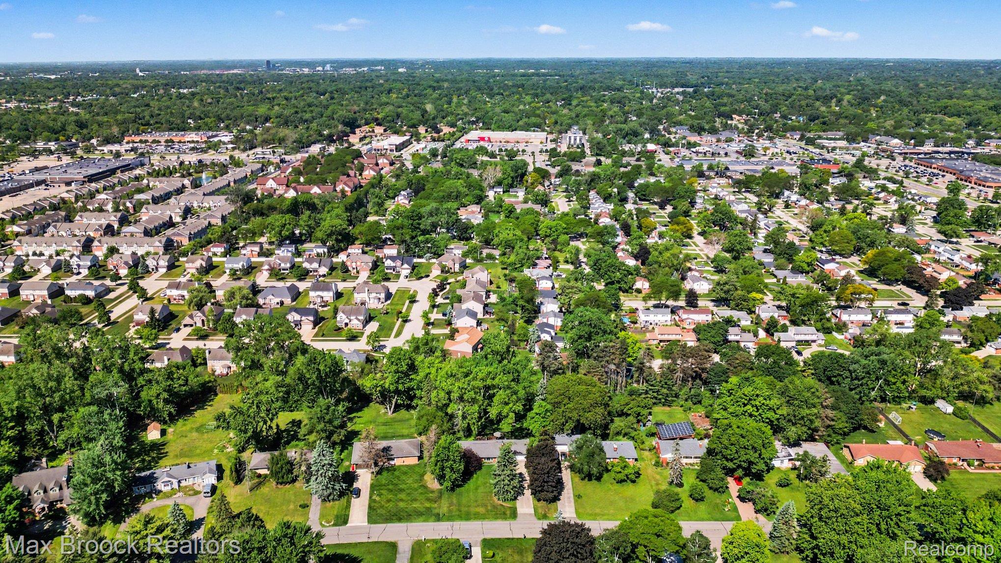 30615 Longcrest Street Southfield, MI 48076 - Photo 29 of 32 Aerial View
