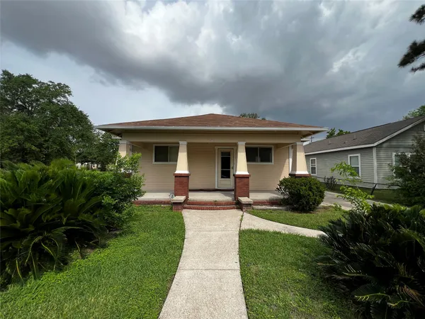 $1,500 | 741 13th Street, Unit A, Port Arthur, TX 77640
