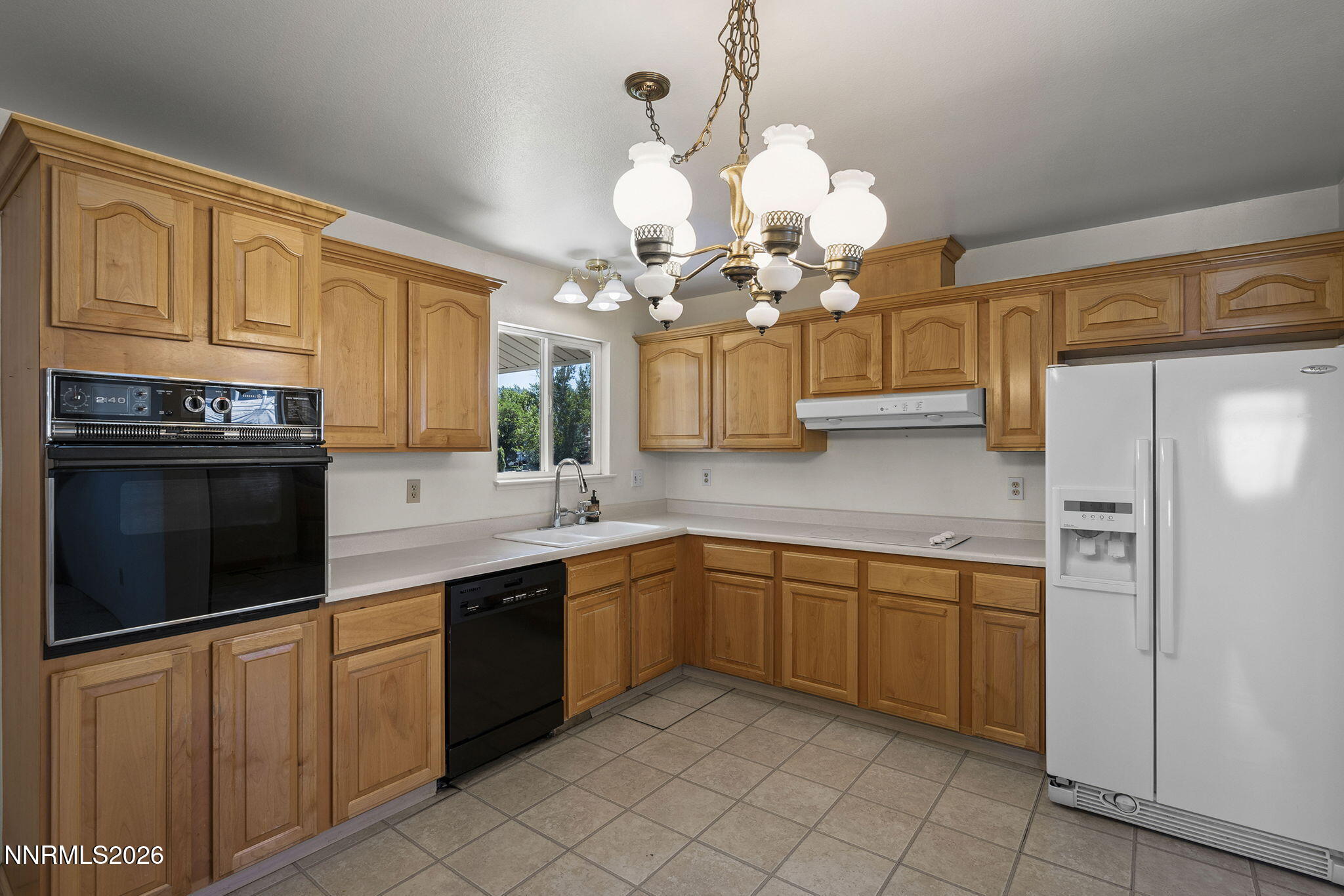 2615 Everett Drive Reno, NV 89503 - Photo 9 of 26 9-web-or-mls-_DSC0430