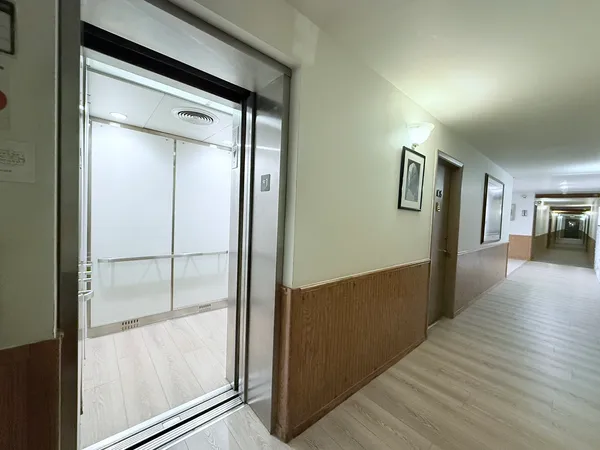 $172,000 | 650 Murray Lane, Unit 416, Des Plaines, IL 60016