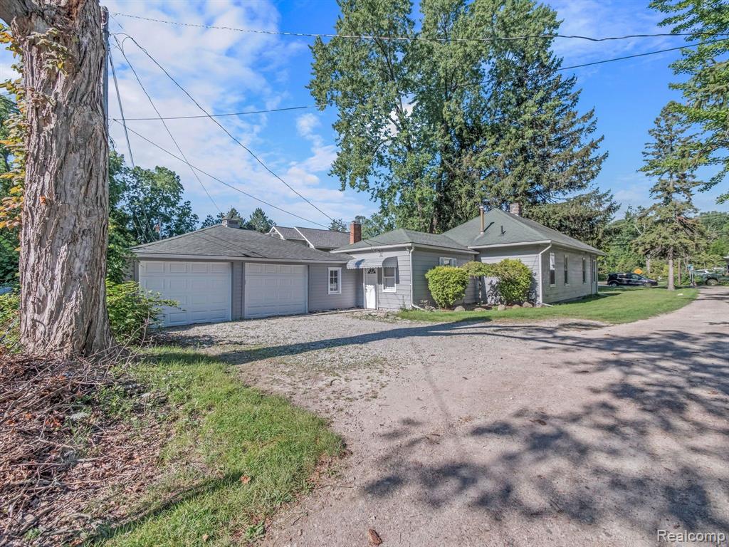 3531 Orchard Lake Road West Bloomfield, MI 48324 - Photo 3 of 12