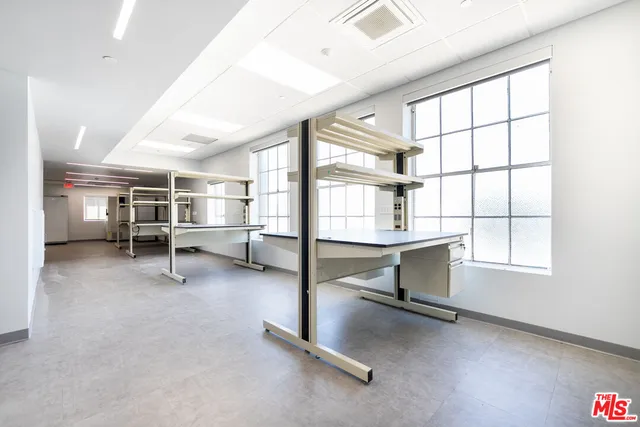 a view of a livingroom with furniture