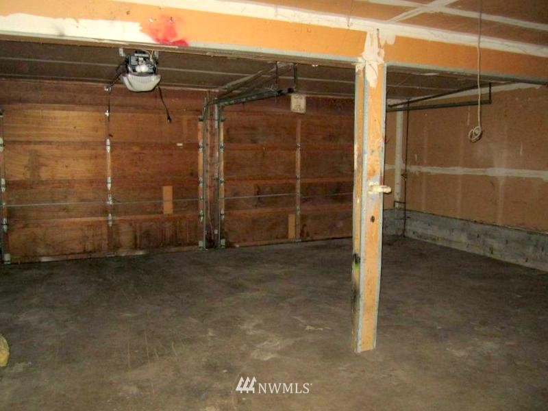 21011 West Richmond Road Bothell, WA 98021 - Photo 14 of 16