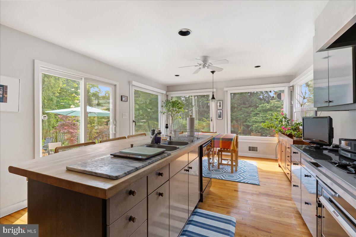 37 Southern Way Princeton, NJ 08540 - Photo 7 of 15
