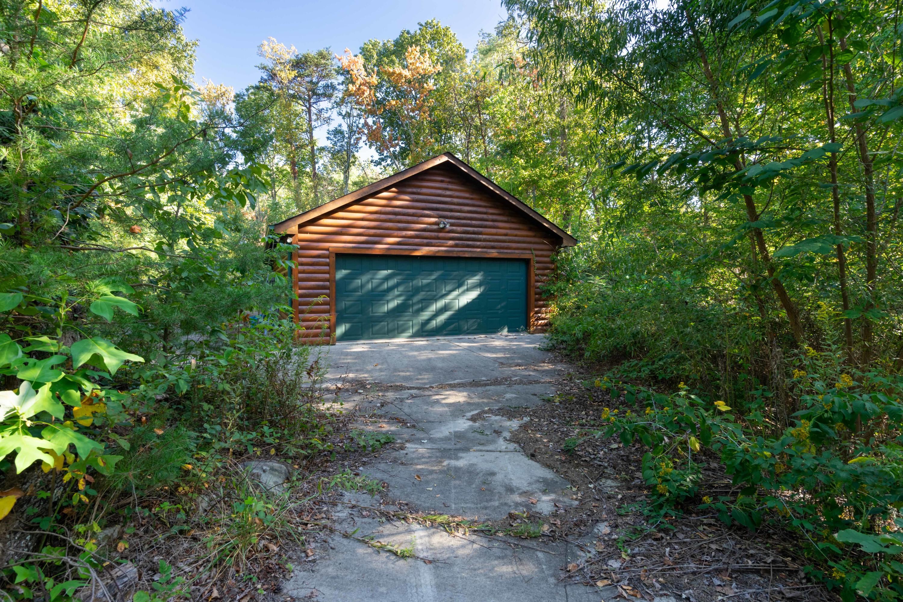 5127 Sunset Drive Rising Fawn, GA 30738 - Photo 36 of 46 Detached Garage