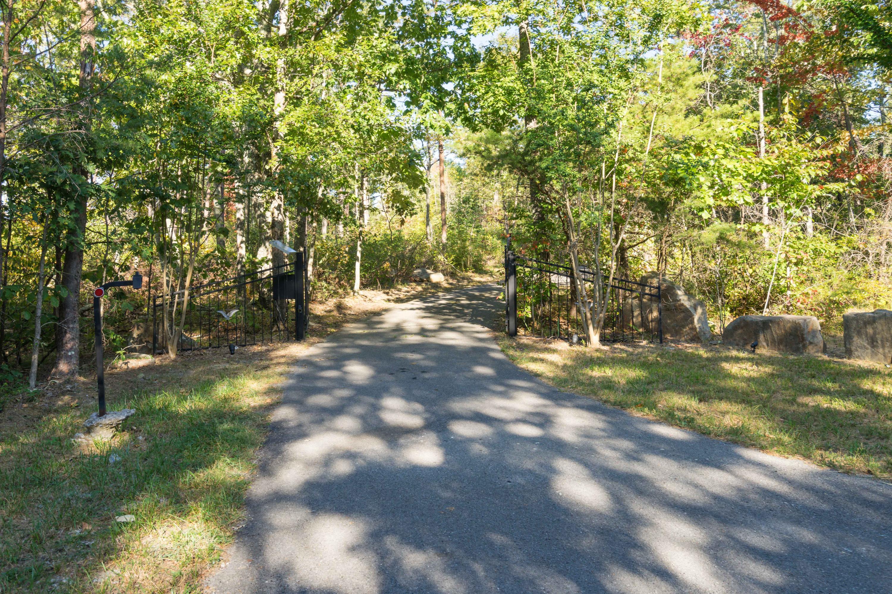 5127 Sunset Drive Rising Fawn, GA 30738 - Photo 40 of 46 Driveway